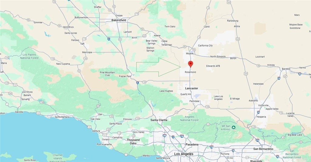 1 Dawn Road Rosamond, CA 93560 - Photo 17 of 17 a bathroom with a bathtub and shower