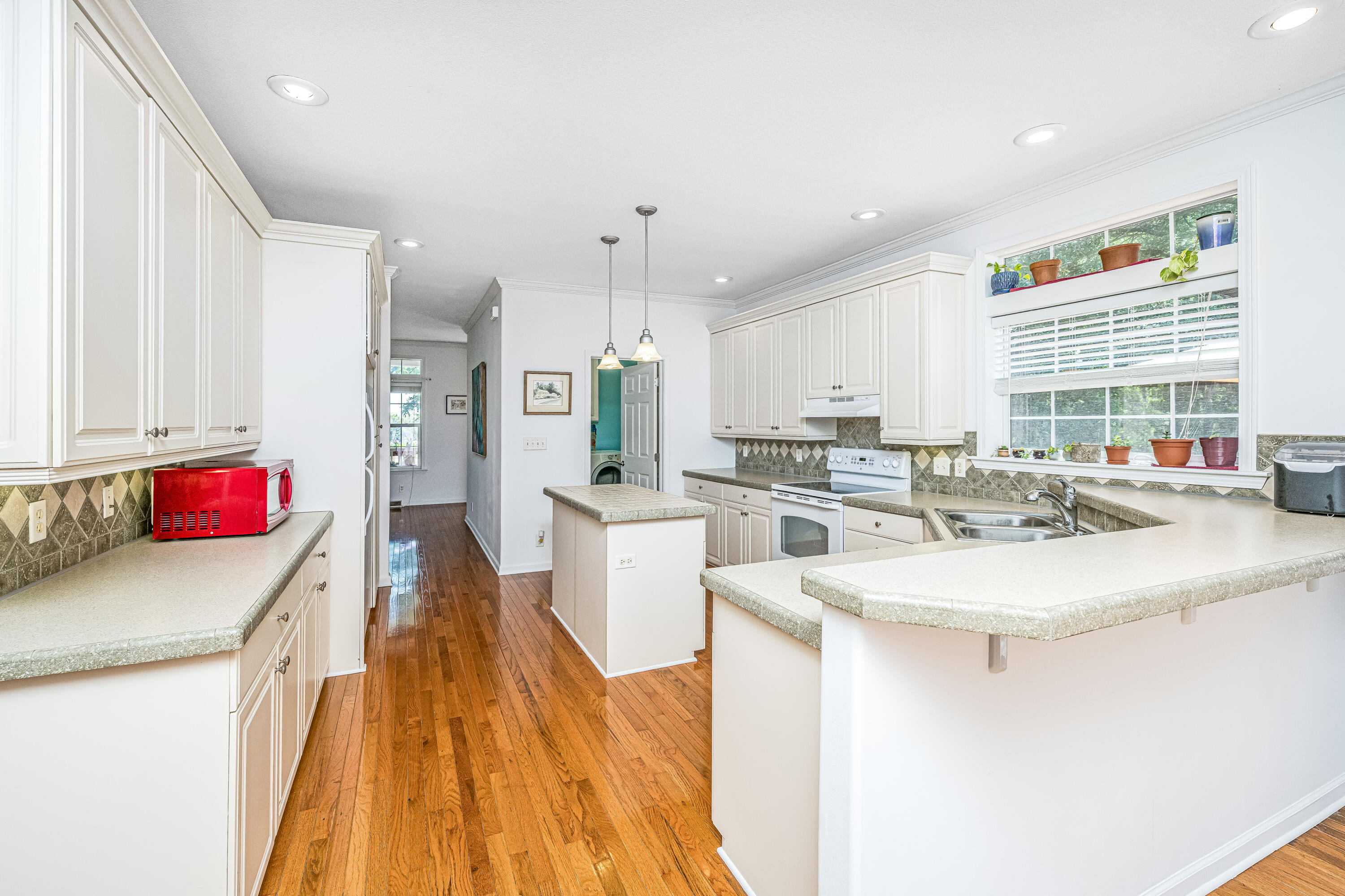 7650 Point Of Pines Road Edisto Island, SC 29438 - Photo 15 of 49 7650PointOfPinesRd022