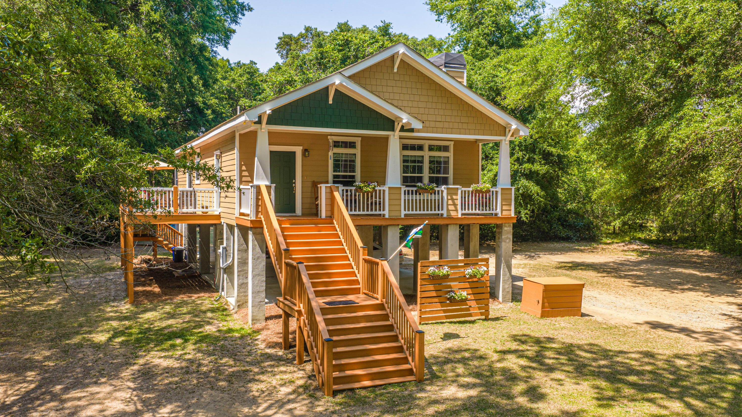 7650 Point Of Pines Road Edisto Island, SC 29438 - Photo 2 of 49 7650PointOfPinesRd058