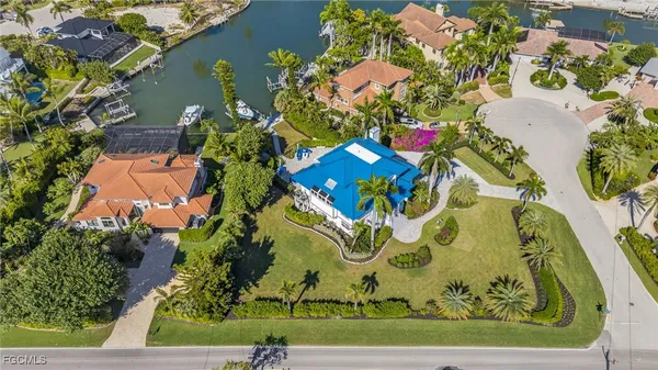 an aerial view of multiple house