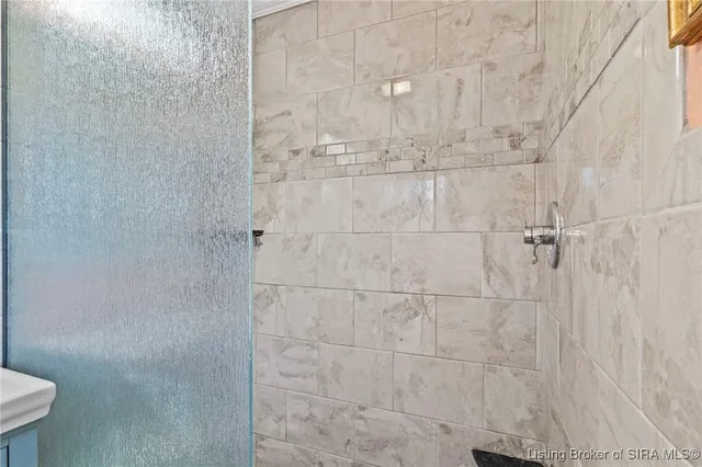 $229,900 | 923 West 1st Street, Madison, IN 47250