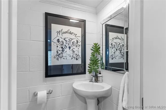 $229,900 | 923 West 1st Street, Madison, IN 47250