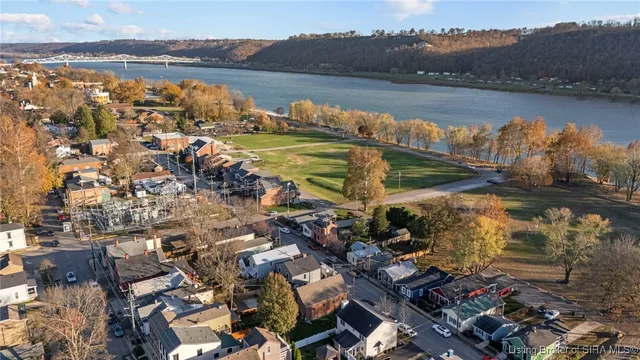 $229,900 | 923 West 1st Street, Madison, IN 47250