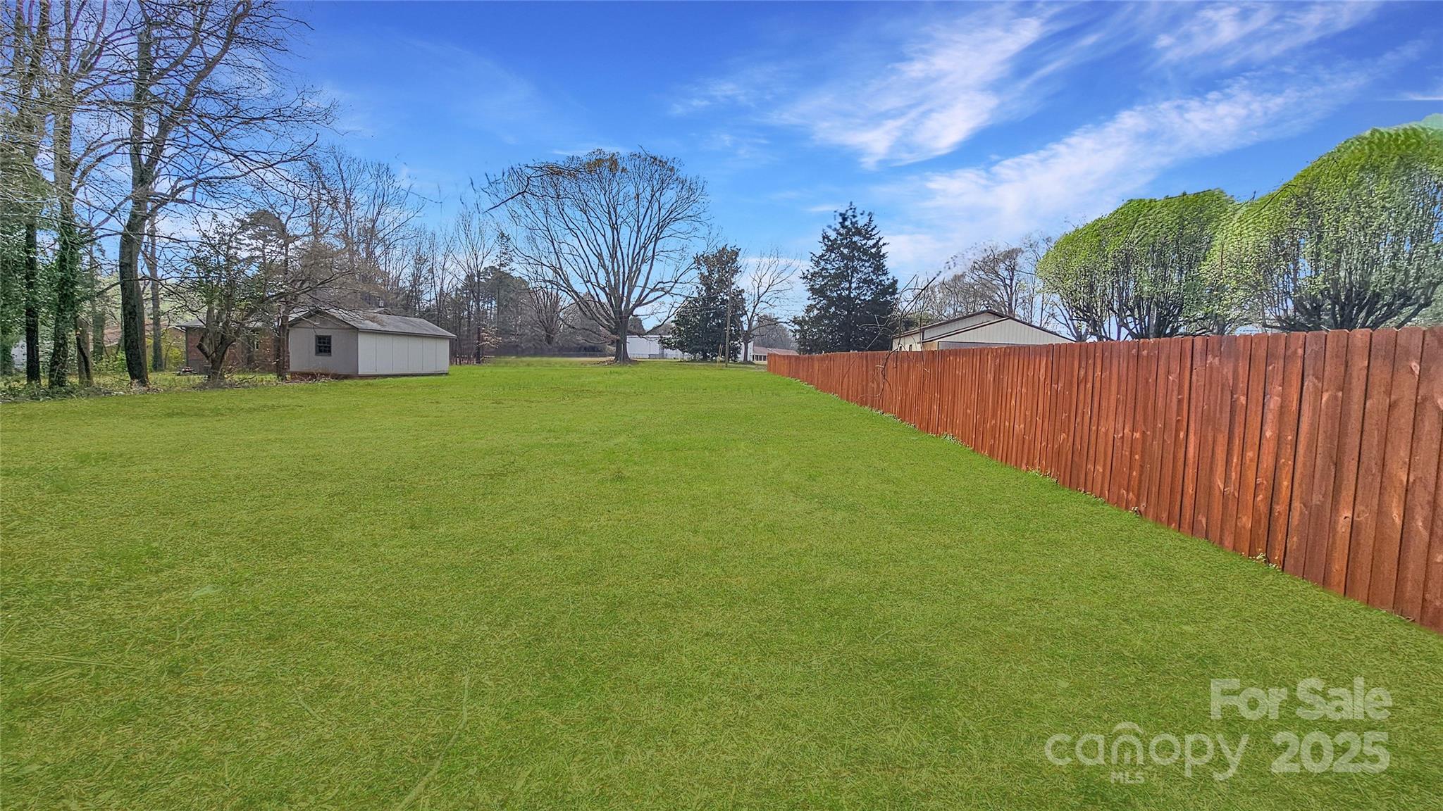 604 Touch Me Not Lane Charlotte, NC 28216 - Photo 4 of 6