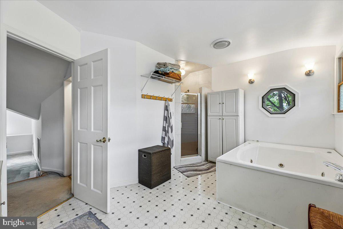 2709 Fenimore Road Silver Spring, MD 20902 - Photo 28 of 41 Upper Level Bathroom