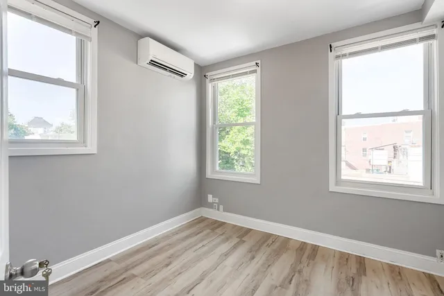 $1,600 | 1932 15th Street Northwest, Unit 2, Washington, DC 20009