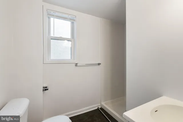 $1,600 | 1932 15th Street Northwest, Unit 2, Washington, DC 20009