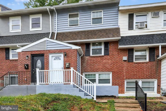 $289,900 | 13 Oakmont Drive, New Castle, DE 19720