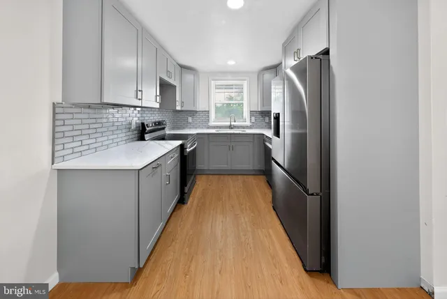 $289,900 | 13 Oakmont Drive, New Castle, DE 19720