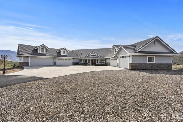 $900,000 | Undisclosed Address, Kernville, CA 93238