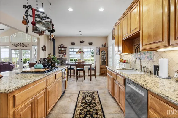 $900,000 | Undisclosed Address, Kernville, CA 93238