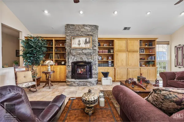 a bathroom with a toilet and a bathtub
