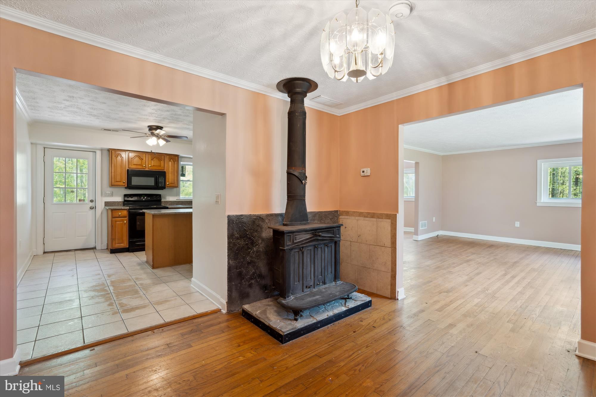 1418 Shadyrest Road Shady Side, MD 20764 - Photo 4 of 39