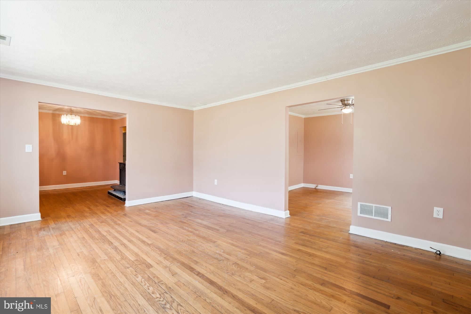 1418 Shadyrest Road Shady Side, MD 20764 - Photo 7 of 39