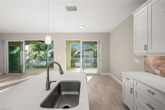 $3,000 | 2318 Sawyers Hill Road, Unit 107, Naples, FL 34120