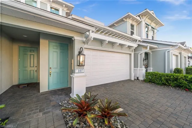 $3,000 | 2318 Sawyers Hill Road, Unit 107, Naples, FL 34120