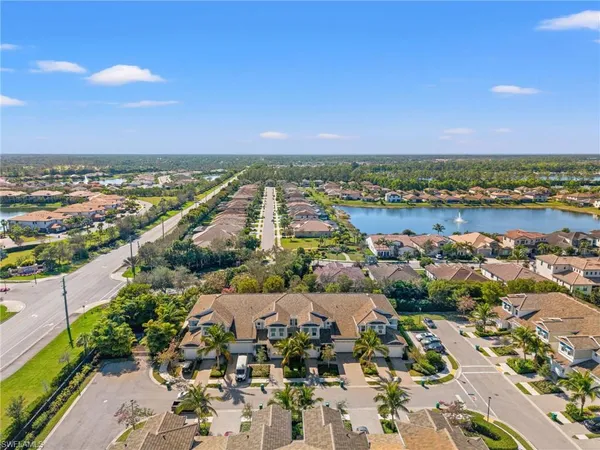 $3,000 | 2318 Sawyers Hill Road, Unit 107, Naples, FL 34120