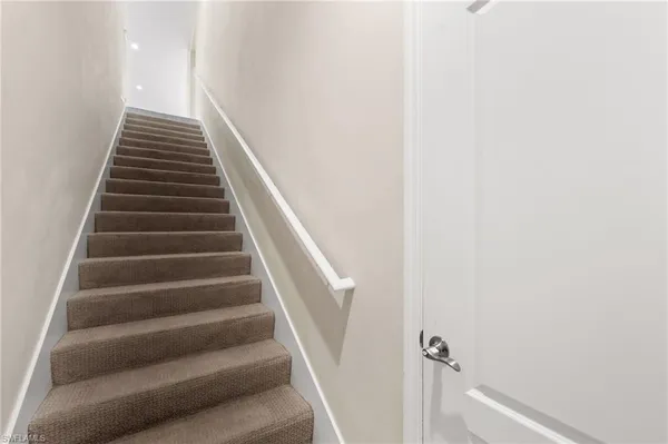 $3,000 | 2318 Sawyers Hill Road, Unit 107, Naples, FL 34120