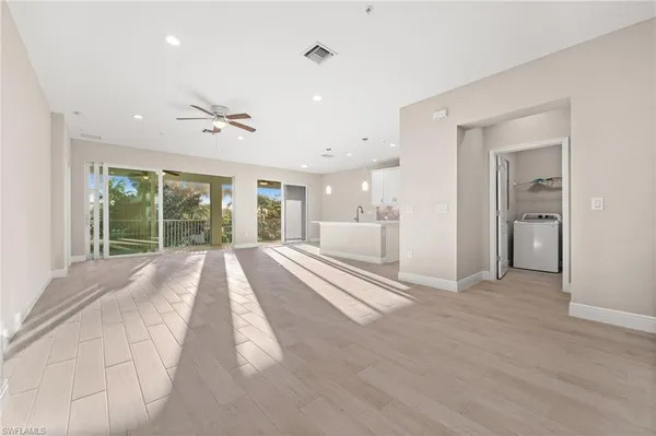 $3,000 | 2318 Sawyers Hill Road, Unit 107, Naples, FL 34120