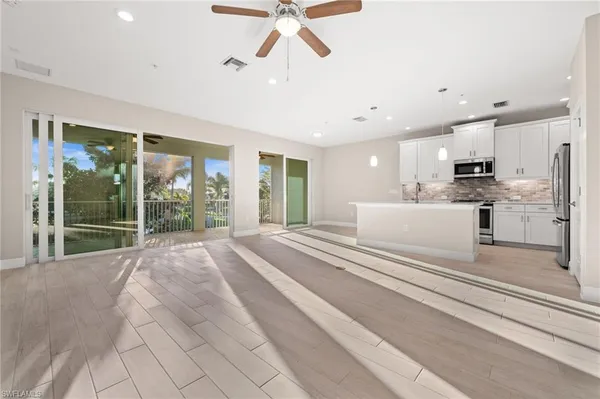 $3,000 | 2318 Sawyers Hill Road, Unit 107, Naples, FL 34120