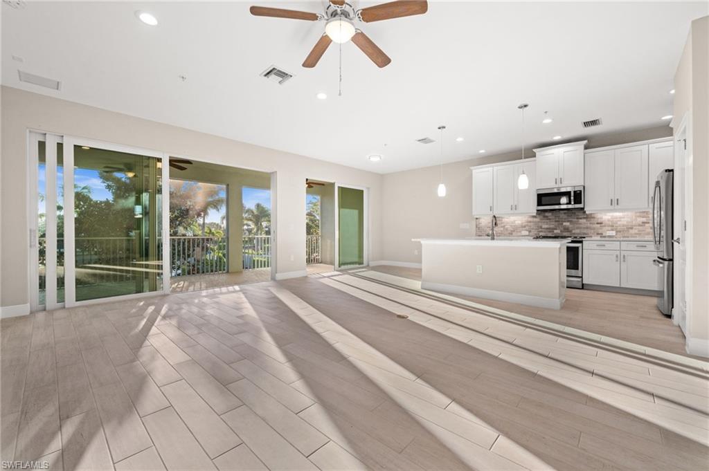 2318 Sawyers Hill Road, Unit 107 Naples, FL 34120 - Photo 8 of 40