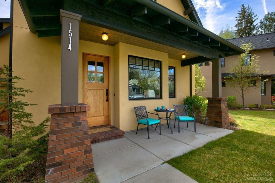 1514 Northwest Awbrey Road Bend, OR 97703 - Photo 2 of 36 20200312043640434738000000-o