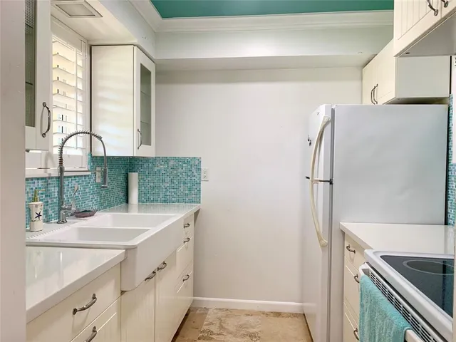 $2,375 | 930 Osceola Drive, Unit 2, Boca Raton, FL 33432