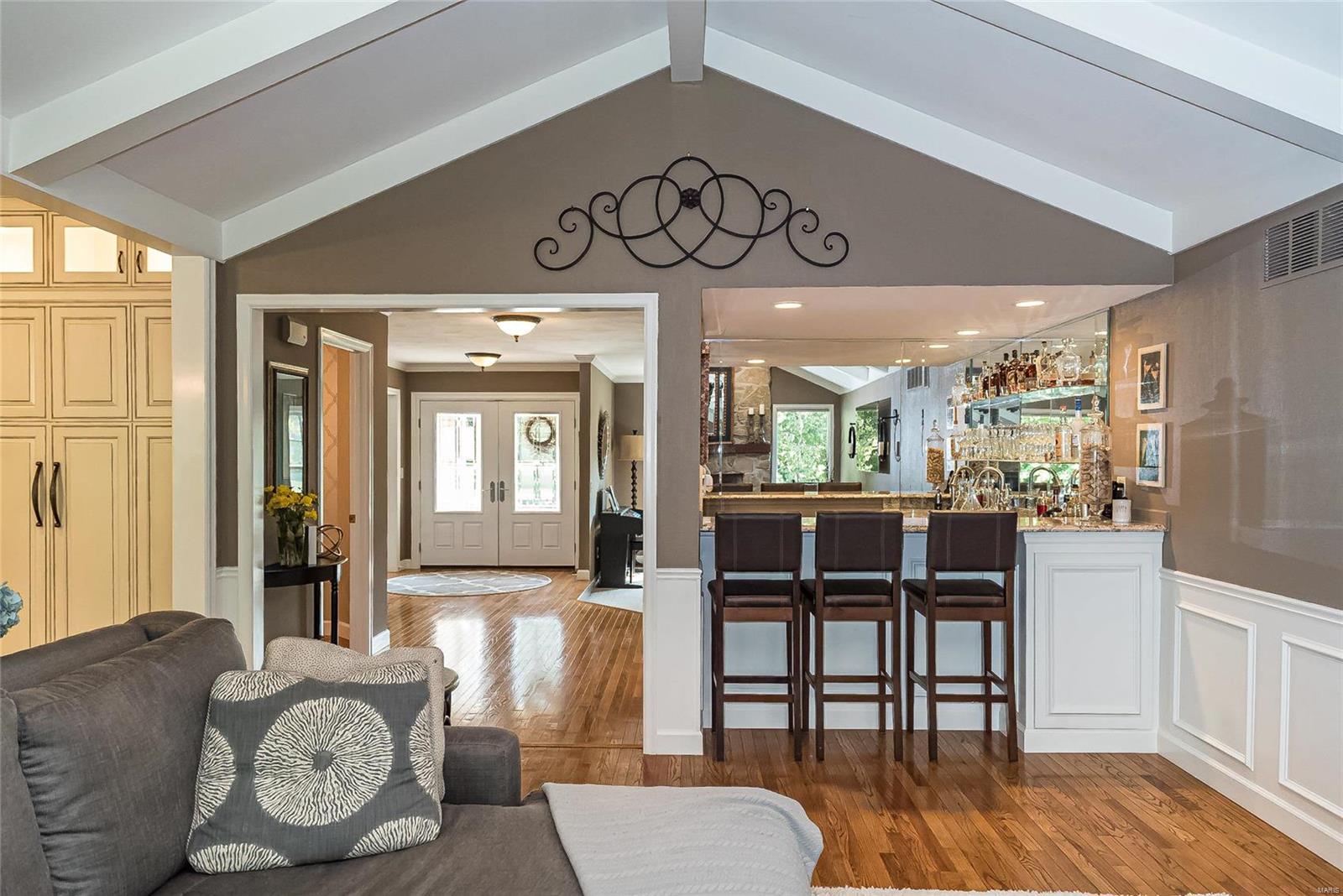 2039 Wilson Ridge Lane Chesterfield, MO 63005 - Photo 12 of 47 Gallery Image 12