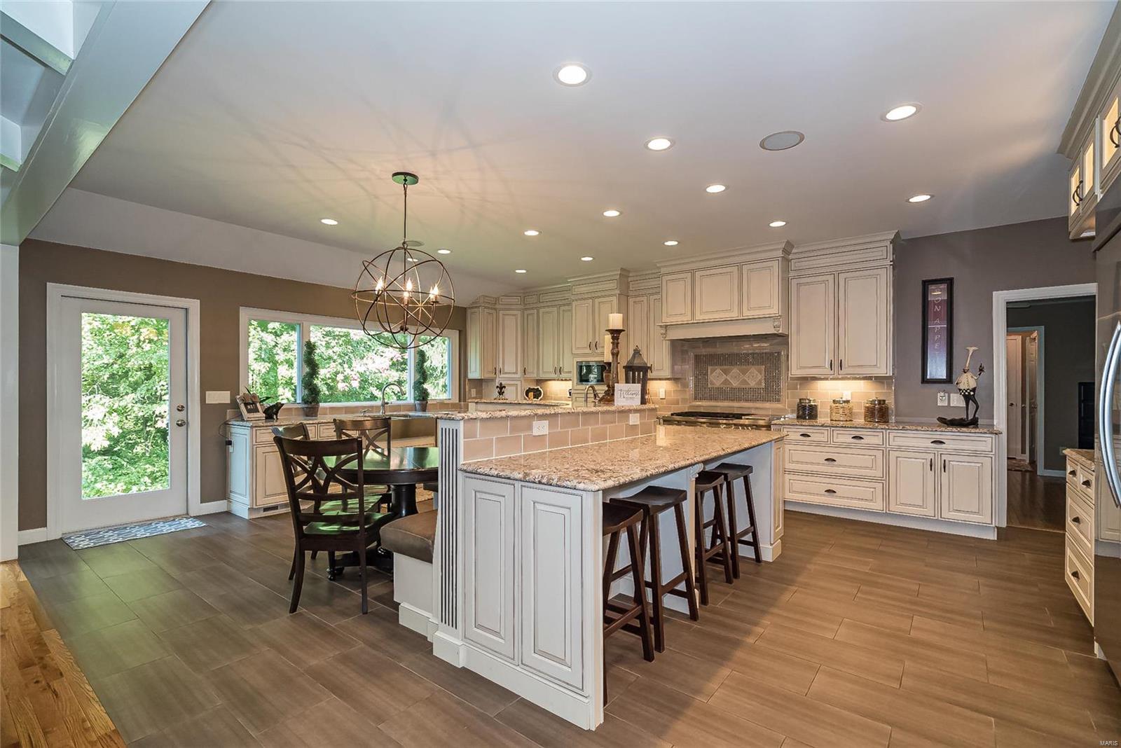 2039 Wilson Ridge Lane Chesterfield, MO 63005 - Photo 13 of 47 Gallery Image 13