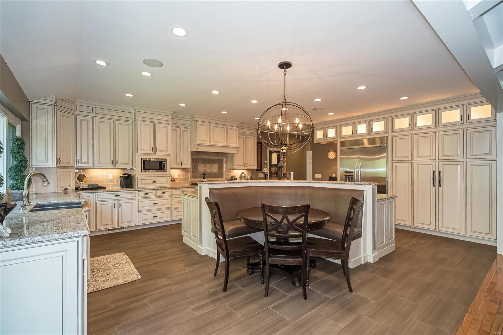 2039 Wilson Ridge Lane Chesterfield, MO 63005 - Photo 15 of 47 Gallery Image 15