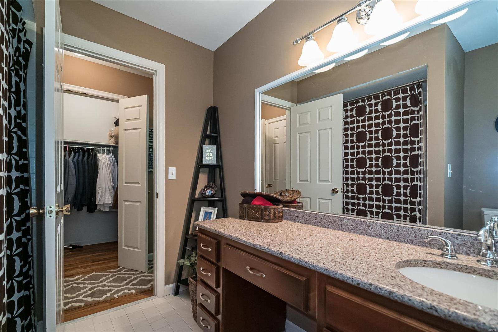 2039 Wilson Ridge Lane Chesterfield, MO 63005 - Photo 29 of 47 Gallery Image 29