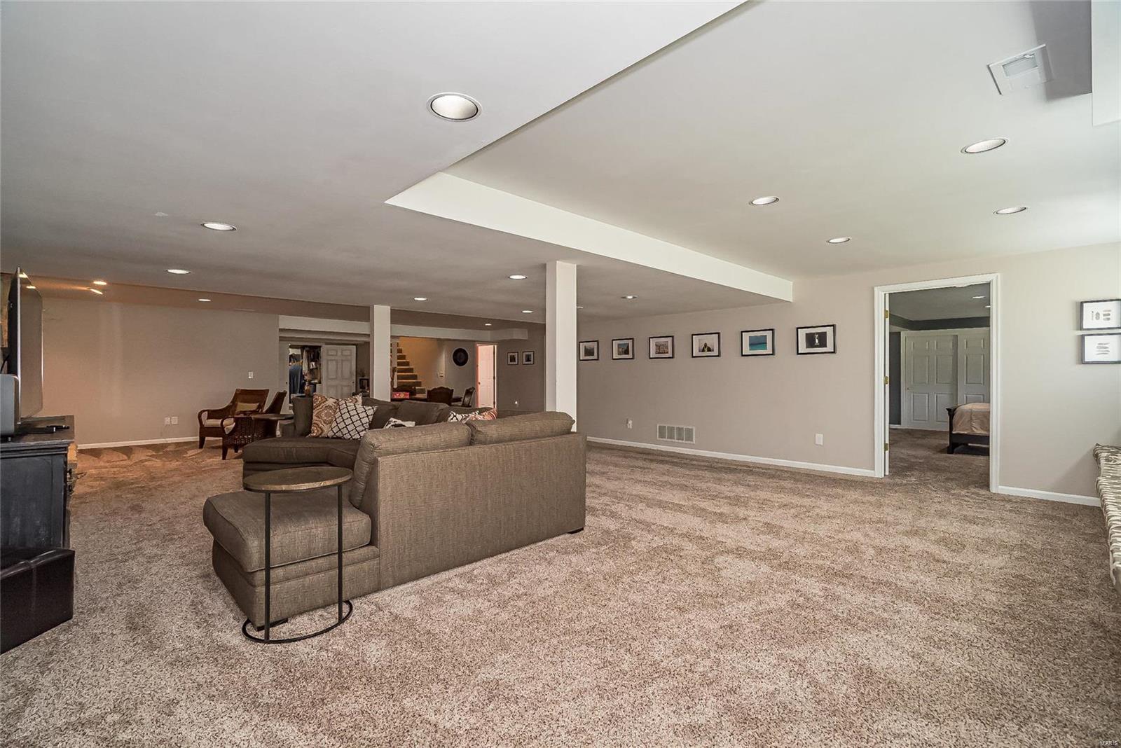 2039 Wilson Ridge Lane Chesterfield, MO 63005 - Photo 34 of 47 Gallery Image 34