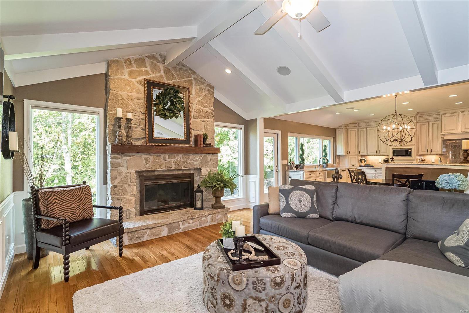 2039 Wilson Ridge Lane Chesterfield, MO 63005 - Photo 10 of 47 Gallery Image 10