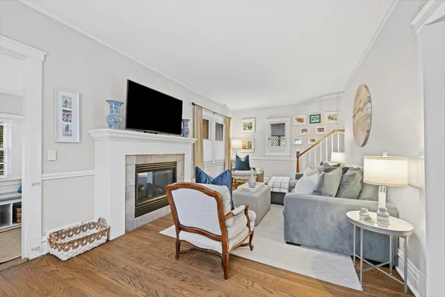 $769,000 | 1142 Oakwood Avenue, Wilmette, IL 60091