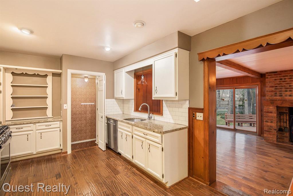 49830 Shelby Road Utica, MI 48317 - Photo 15 of 54 Gallery Image 15