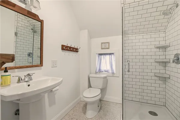 $10,000 | 8 Carey Street, Newport, RI 02840