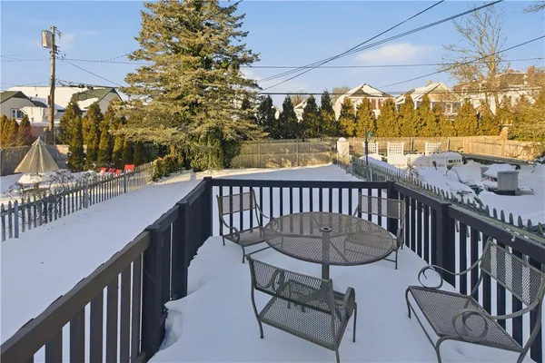 $10,000 | 8 Carey Street, Newport, RI 02840