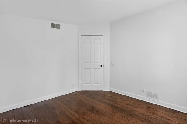 $449,900 | 132 Harvey Avenue, Wood Dale, IL 60191