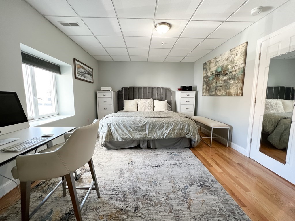 139 R Linden Street, Unit 2 Wellesley, MA 02482 - Photo 6 of 12