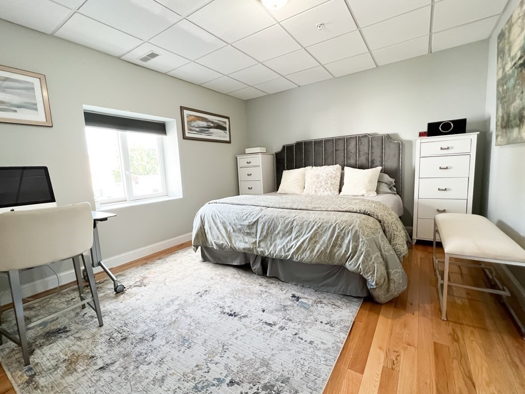 139 R Linden Street, Unit 2 Wellesley, MA 02482 - Photo 7 of 12