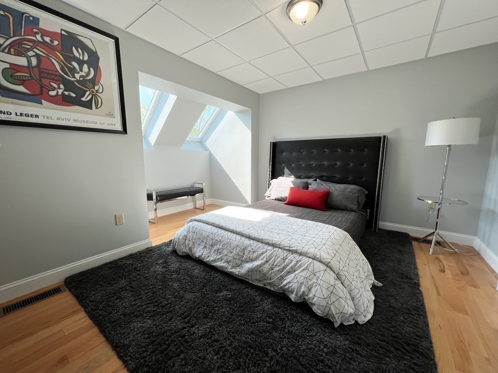139 R Linden Street, Unit 2 Wellesley, MA 02482 - Photo 9 of 12