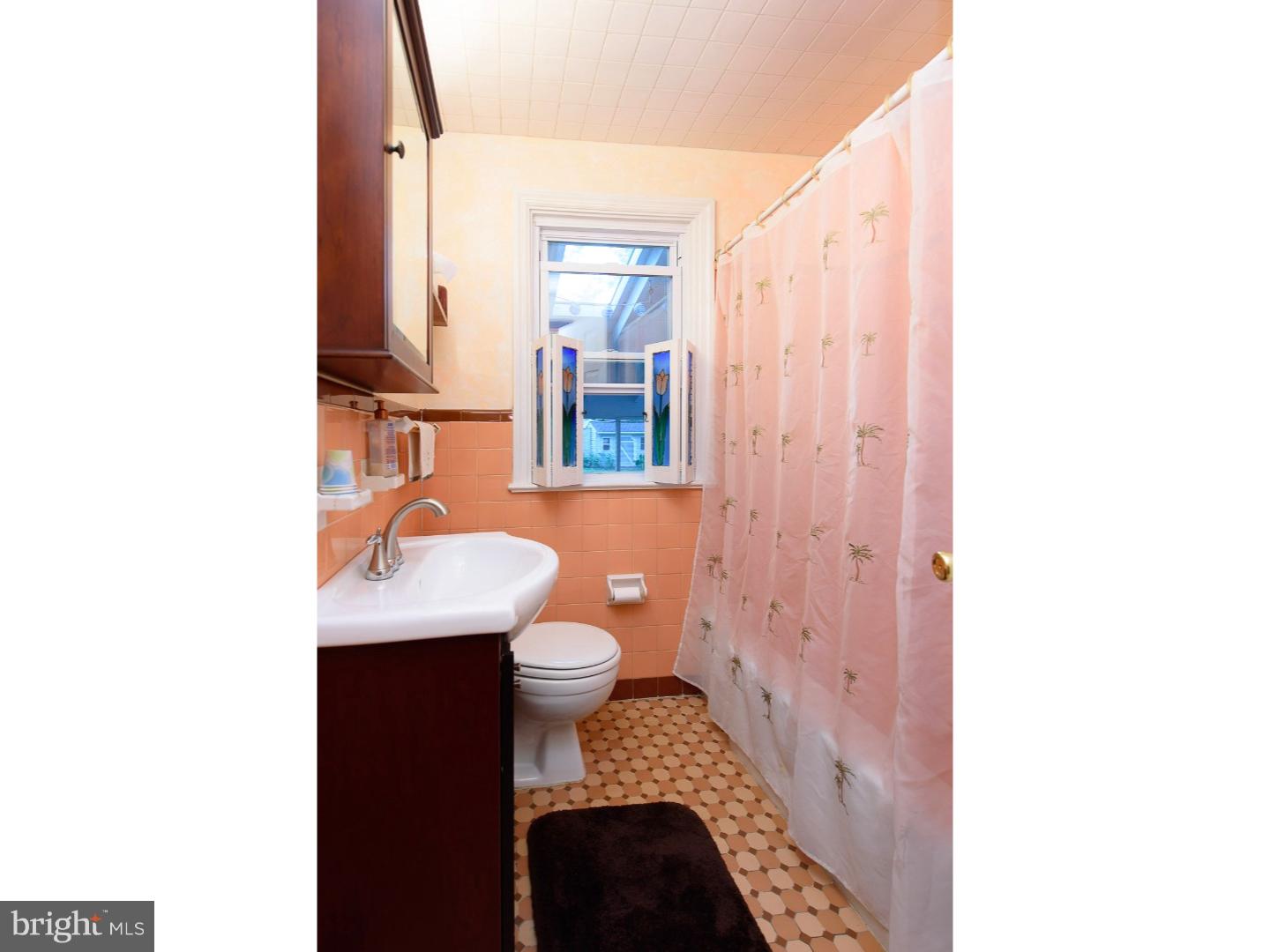 321 Rogers Road Norristown, PA 19403 - Photo 15 of 23 Gallery Image 15