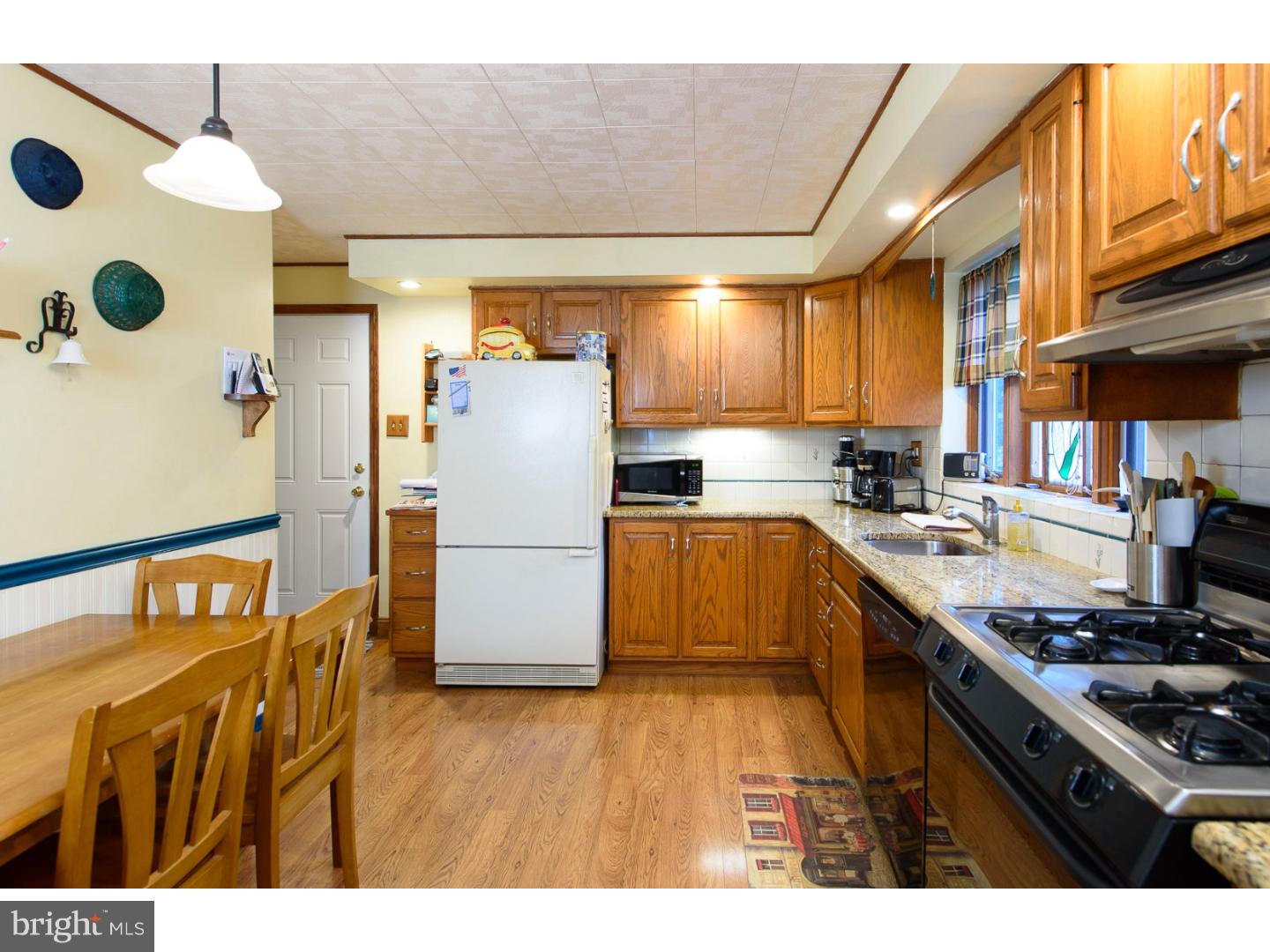 321 Rogers Road Norristown, PA 19403 - Photo 4 of 23 Gallery Image 4