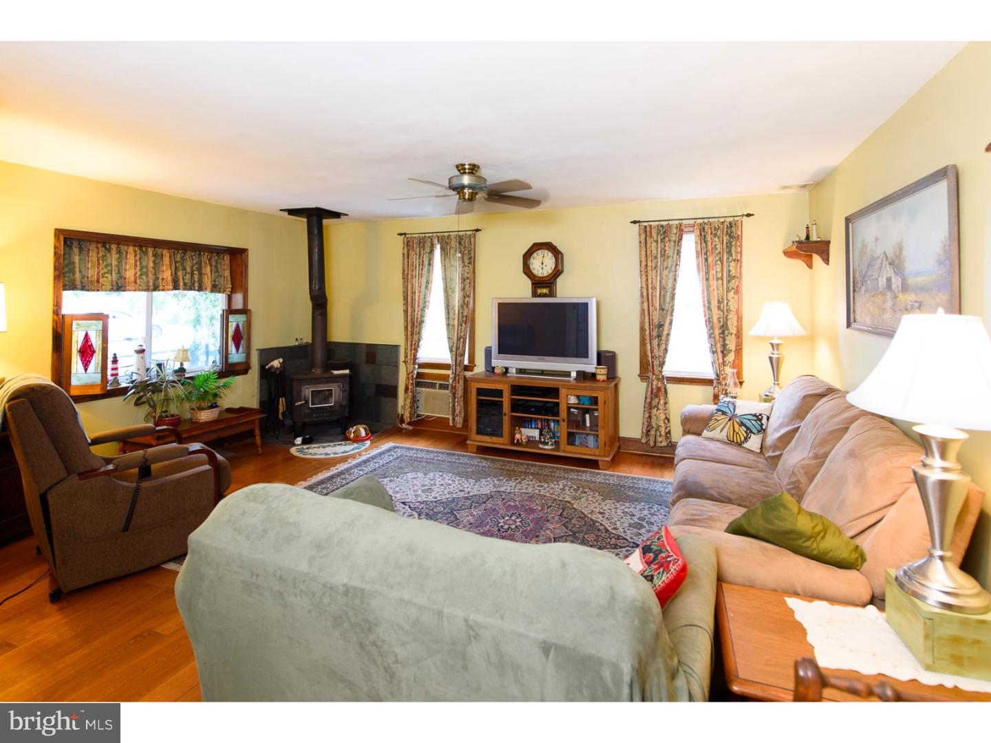 321 Rogers Road Norristown, PA 19403 - Photo 8 of 23 Gallery Image 8