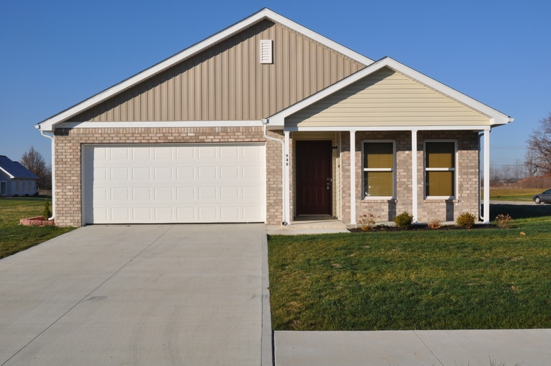 948 Fawn Court Decatur, IN 46733 - Photo 2 of 32