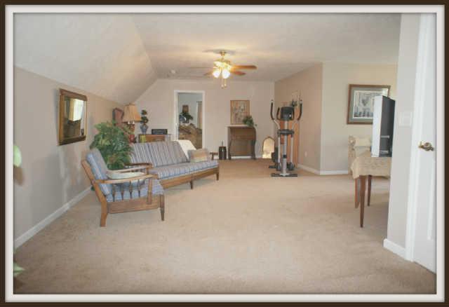 10352 Valley View Road Lascassas, TN 37085 - Photo 14 of 19 THE BONUS ROOM IS HUGE! This area would make a great Inlaw Quarters.