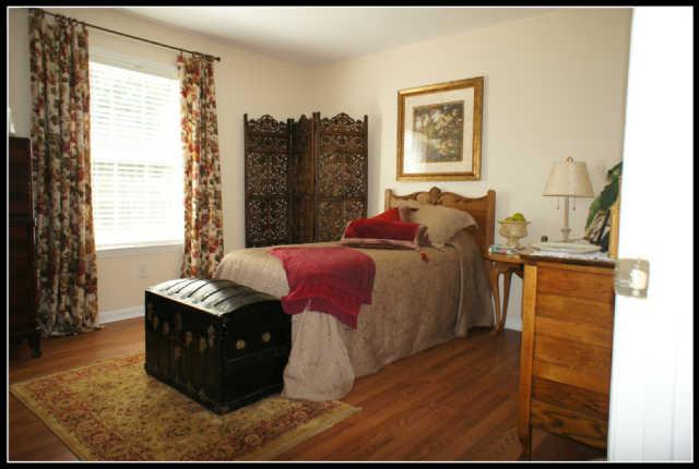10352 Valley View Road Lascassas, TN 37085 - Photo 10 of 19 SECOND BEDROOM LOCATED ON THE FIRST FLOOR