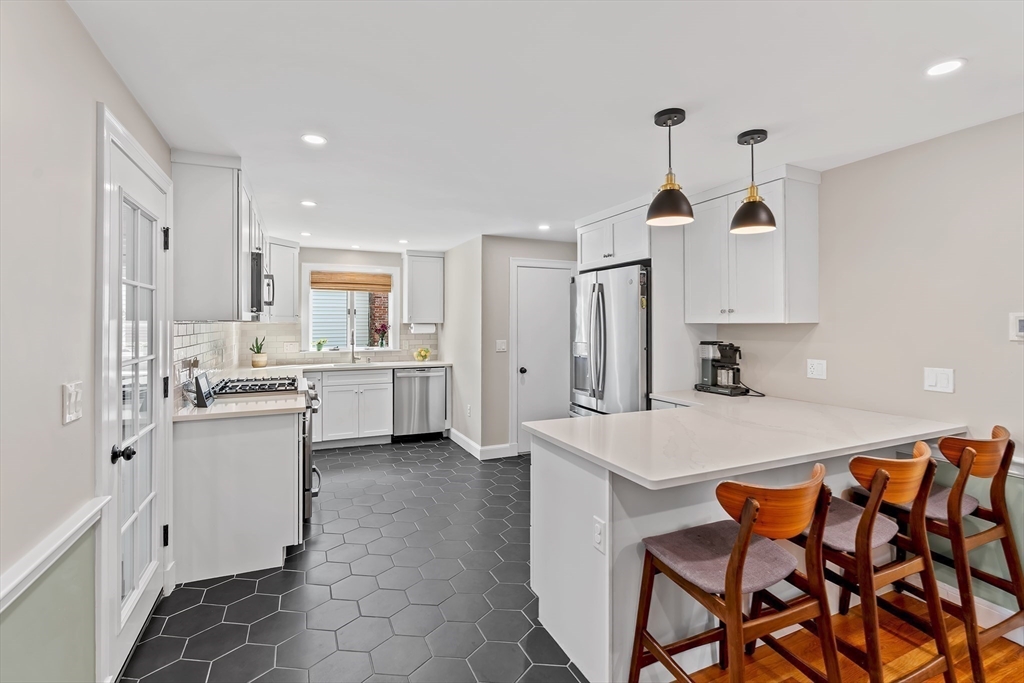 17 Keane Road Boston, MA 02132 - Photo 11 of 42