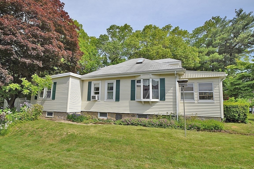 70 Cross Street Randolph, MA 02368 - Photo 2 of 29 Gallery Image 2