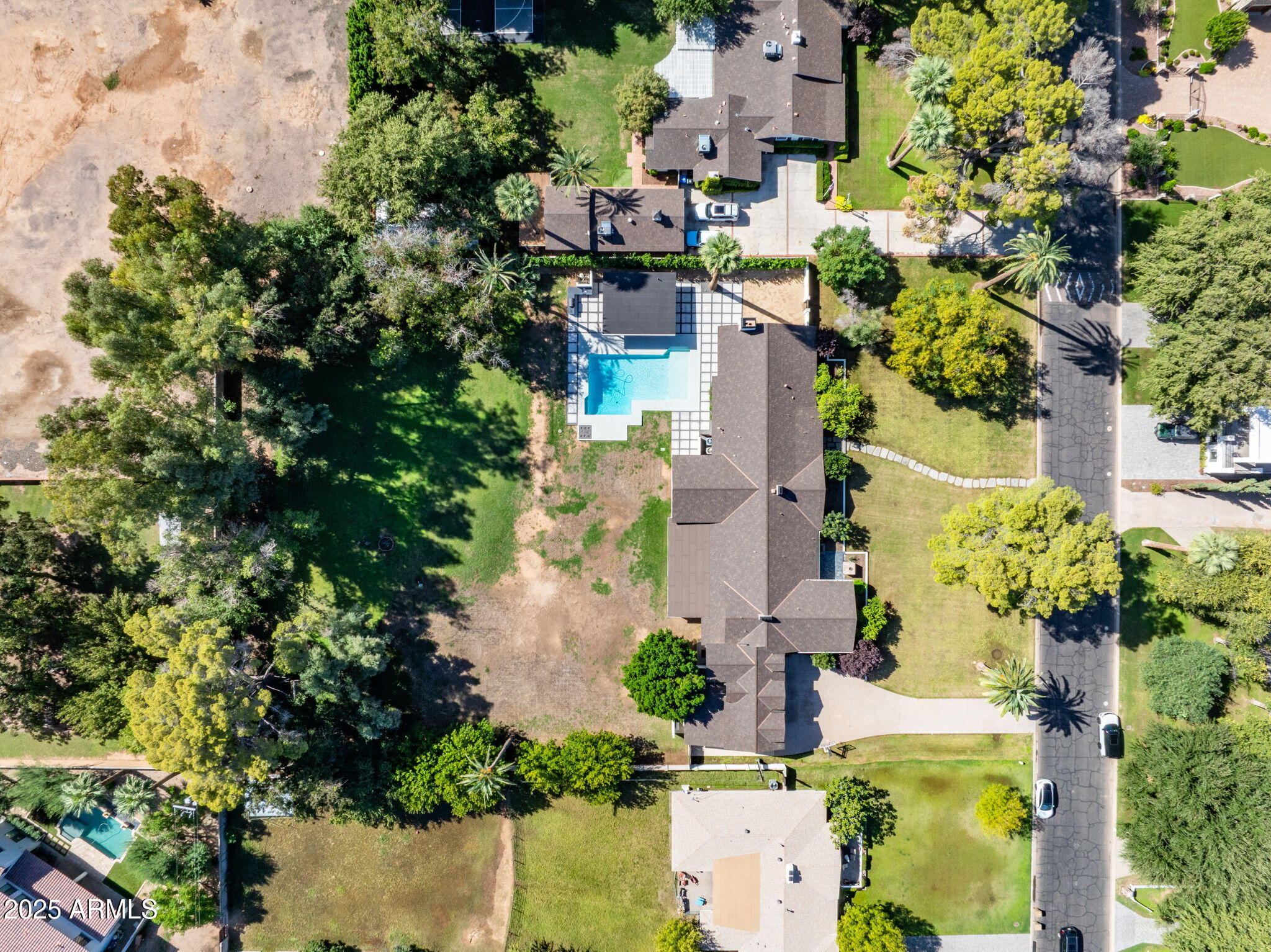 525 West Berridge Lane Phoenix, AZ 85013 - Photo 57 of 67 66-web-or-mls-DJI_0960